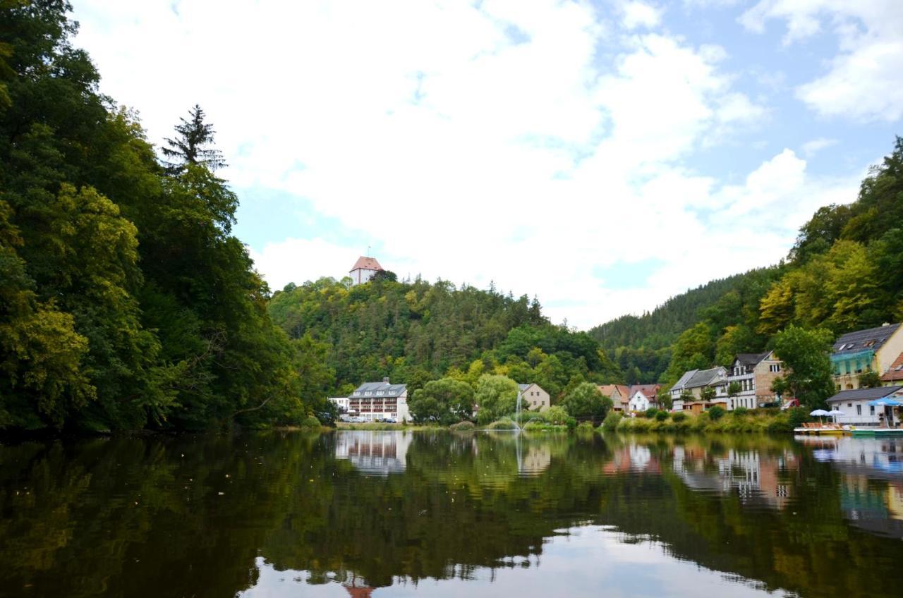Ziegenrück Hotel Am Schlossberg מראה חיצוני תמונה