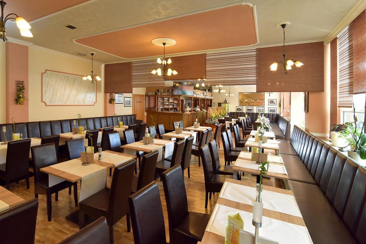 Ziegenrück Hotel Am Schlossberg מראה חיצוני תמונה