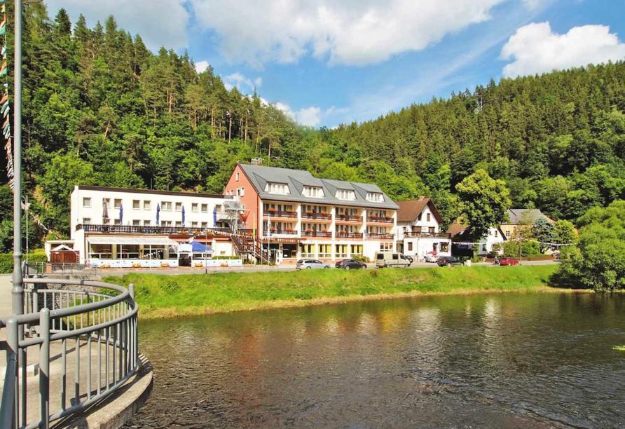 Ziegenrück Hotel Am Schlossberg מראה חיצוני תמונה